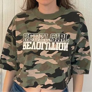 Camouflage crop top “Rebel Girl Revolution”